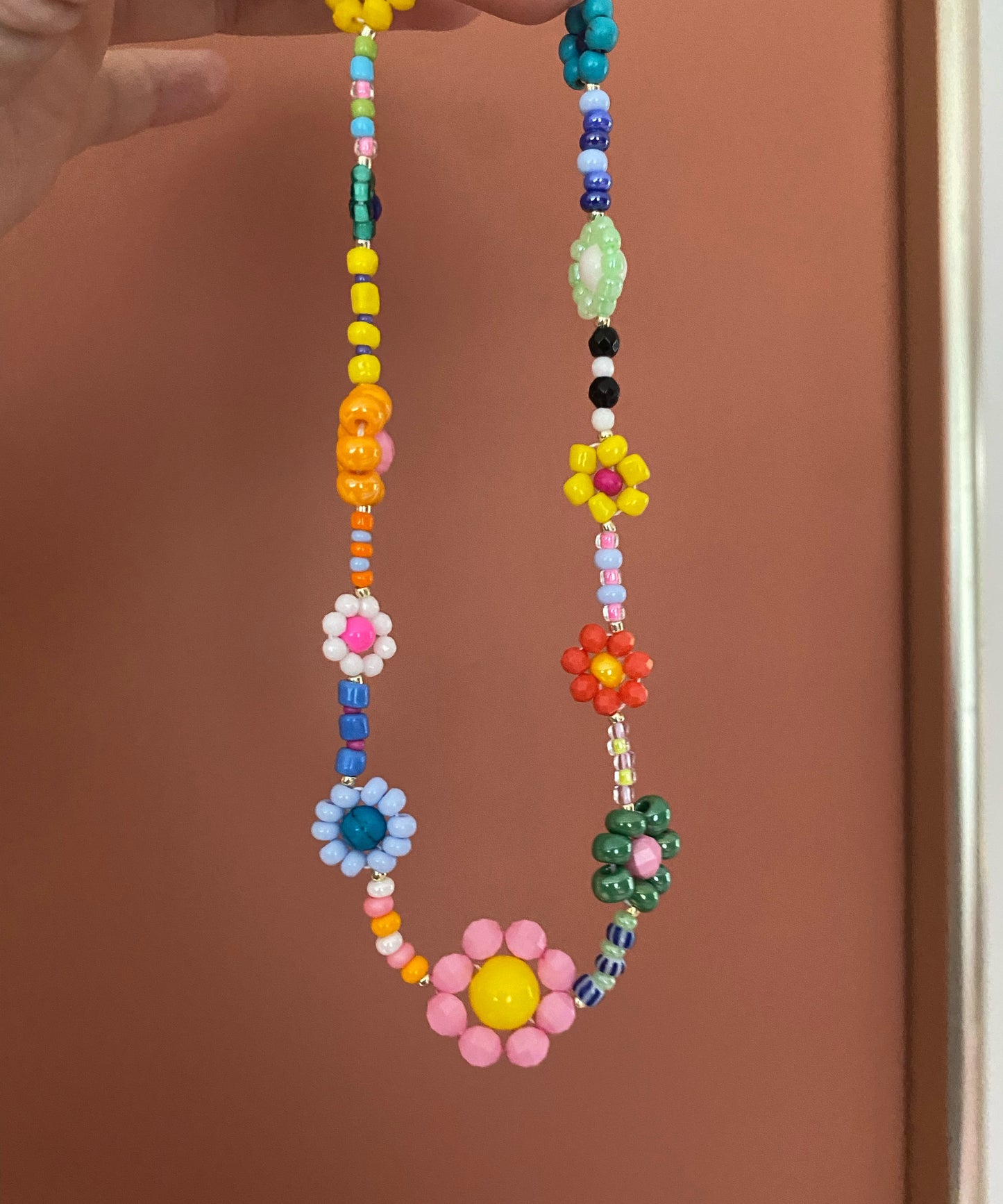 Flower power bead necklace
