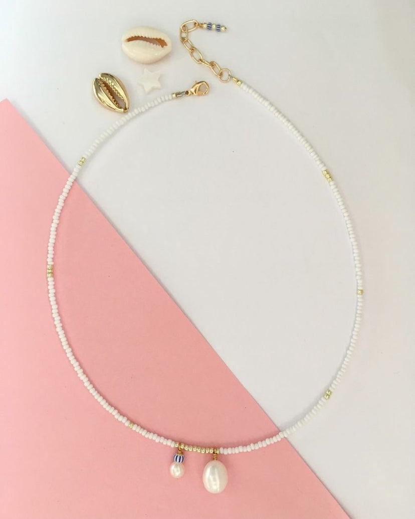 Golden pearl necklace