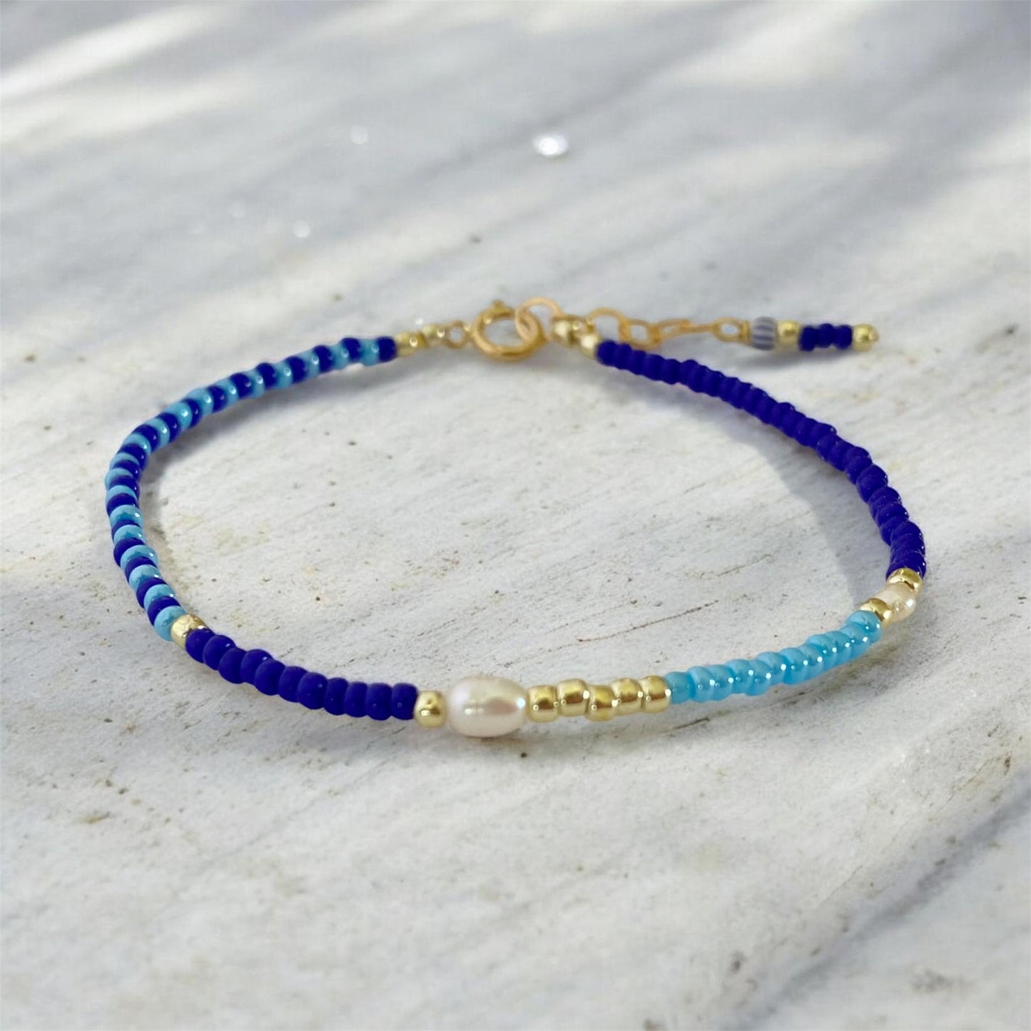 Blue sea pearl bracelet