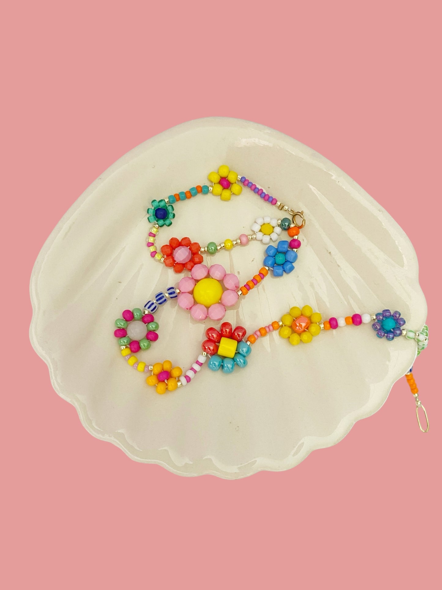 Chunky flower necklace