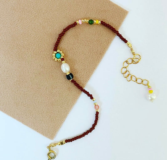 Beaded earthy daisy bracelet