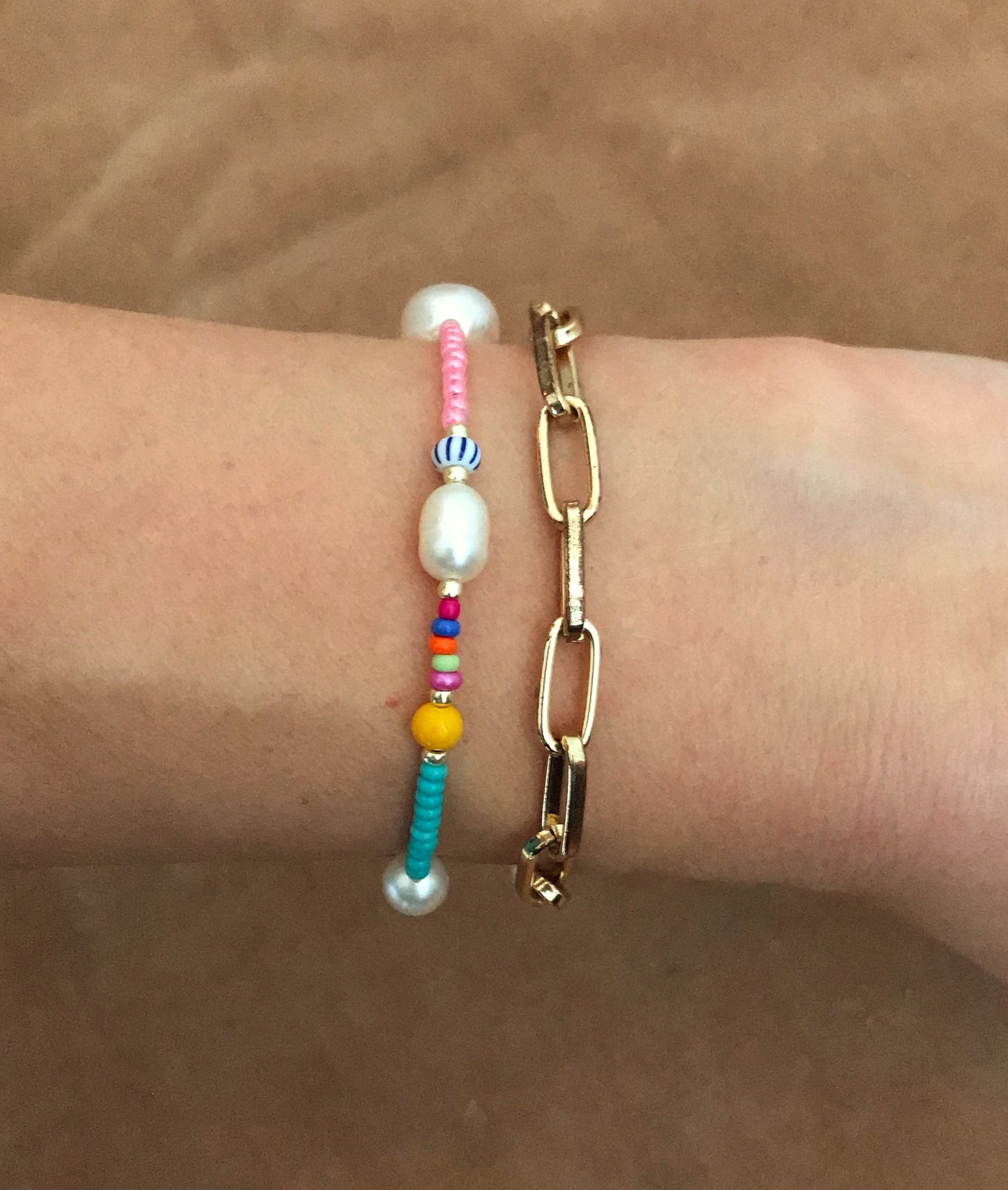 Color pop pearl bracelet