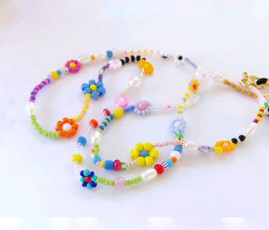 Flower garden sunglass chain