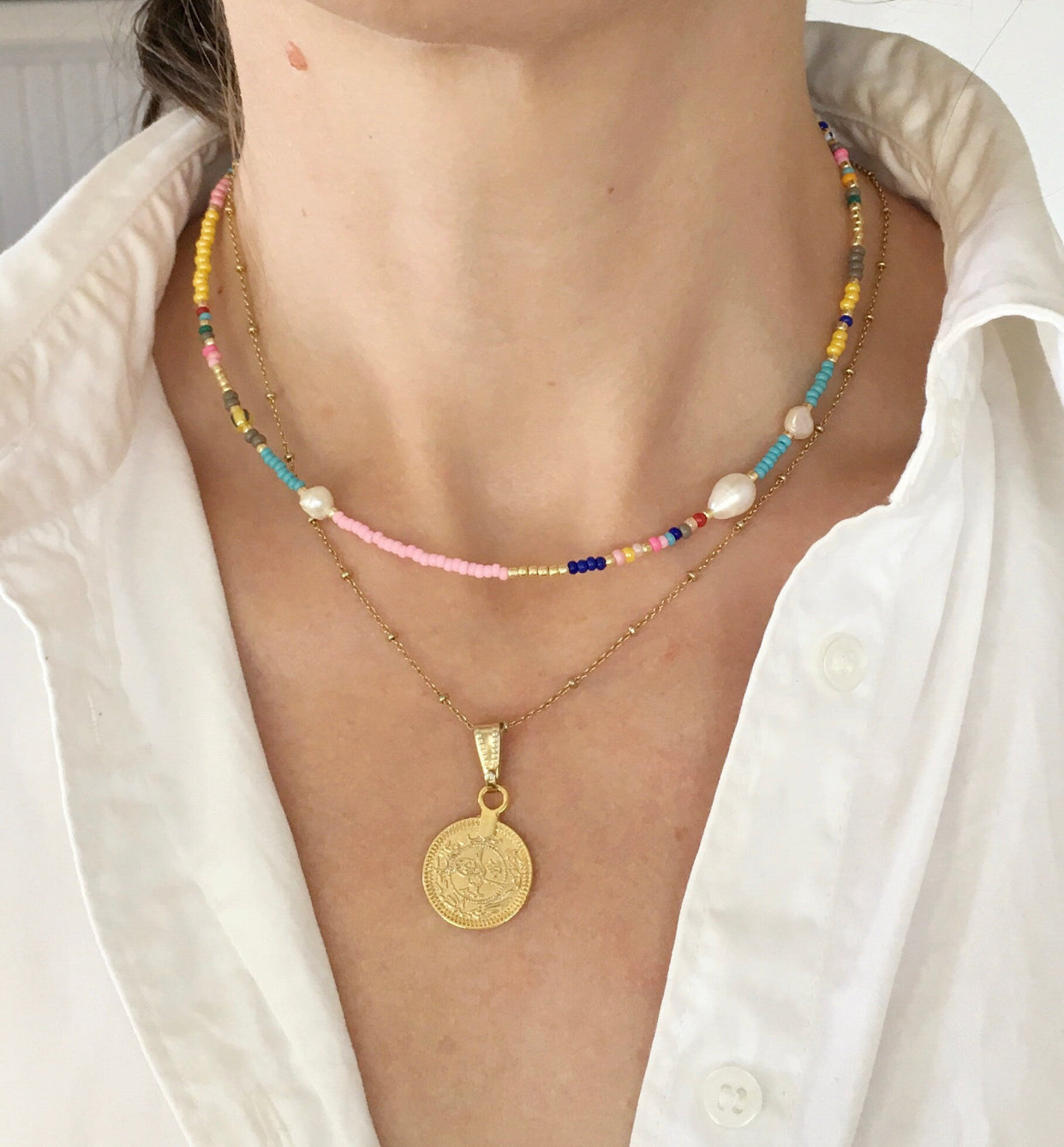 Color wave necklace